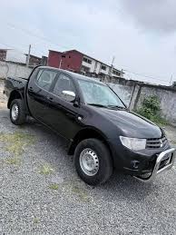 Location vehicule mitsubishi l200 lc-392-aa prix/j