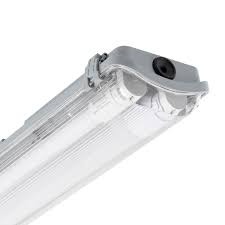 Réglette led étanche 120cm -36w - 3cct -135 lm/w