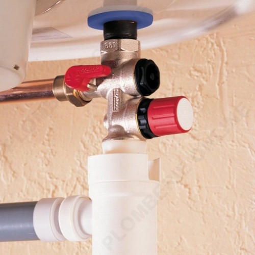 Groupe de securite 3/4 + reducteur 1/2 pour chauffe eau -